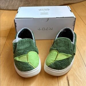 NEW Tiny Toms Star Wars Yoda Disney Kids Luca Alpargata Loafer Shoes size 11